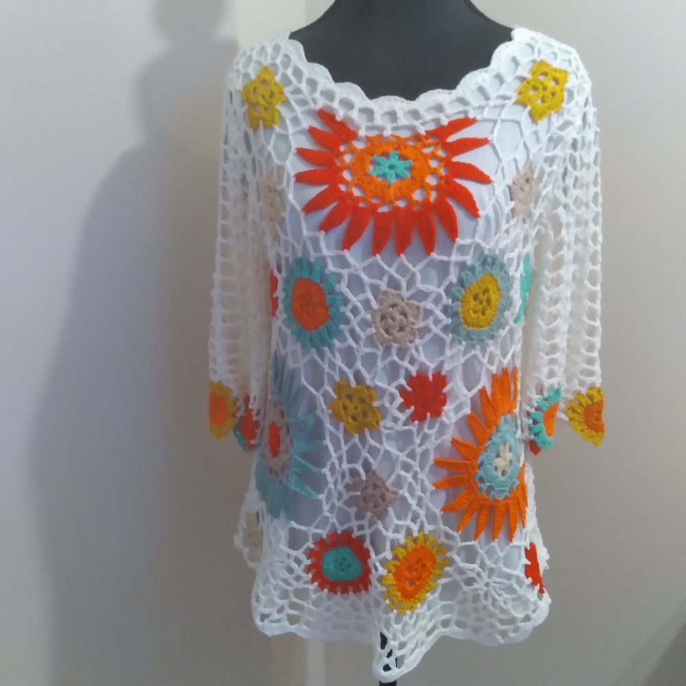 V‎ Cristina White Crochet Floral Tunic Top Swim Cover Up Boho Festival Medium
